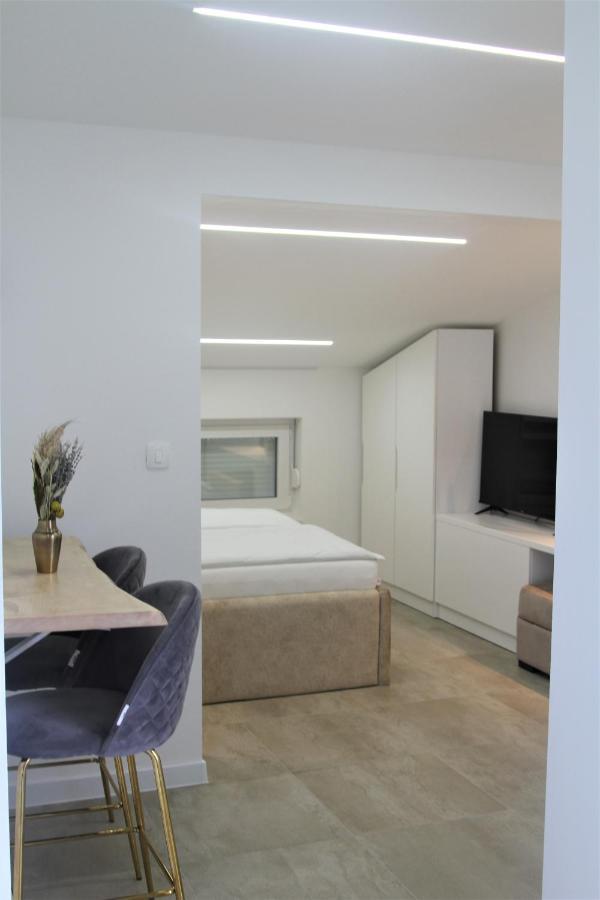Adria Mare Apartment Crikvenica Exterior photo