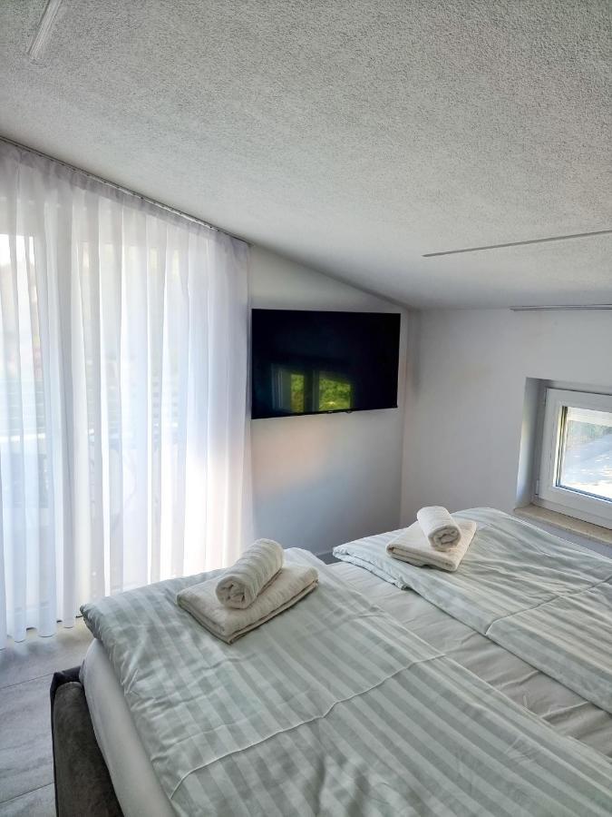 Adria Mare Apartment Crikvenica Exterior photo