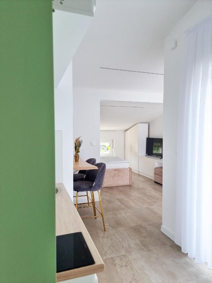 Adria Mare Apartment Crikvenica Exterior photo