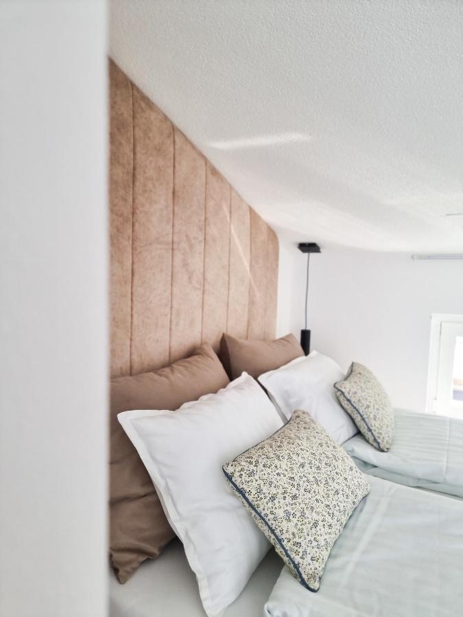 Adria Mare Apartment Crikvenica Exterior photo